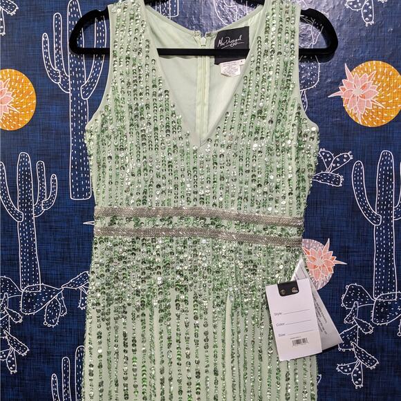 NWT Mac Duggal Sequined Sleeveless V Neck Midi Dress Sage Green Women's Size 4 - Picture 5 of 10
